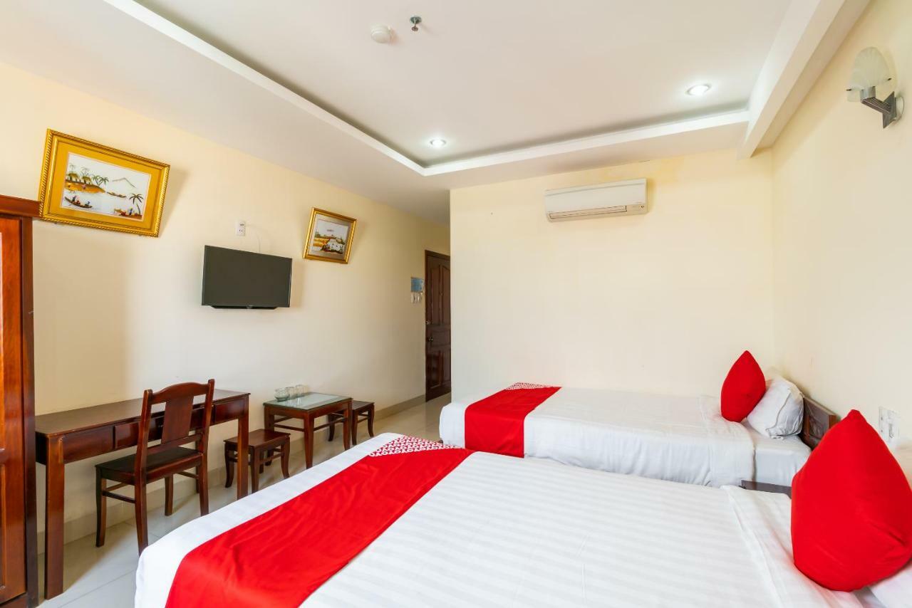דה נאנג Oyo 375 Hoa Binh Hotel מראה חיצוני תמונה